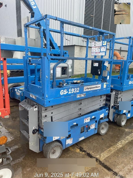 2021 GENIE GS-1932