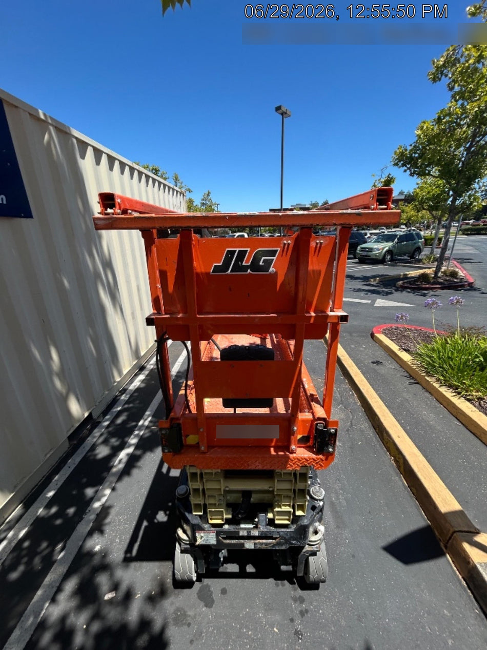 2022 JLG ES1932