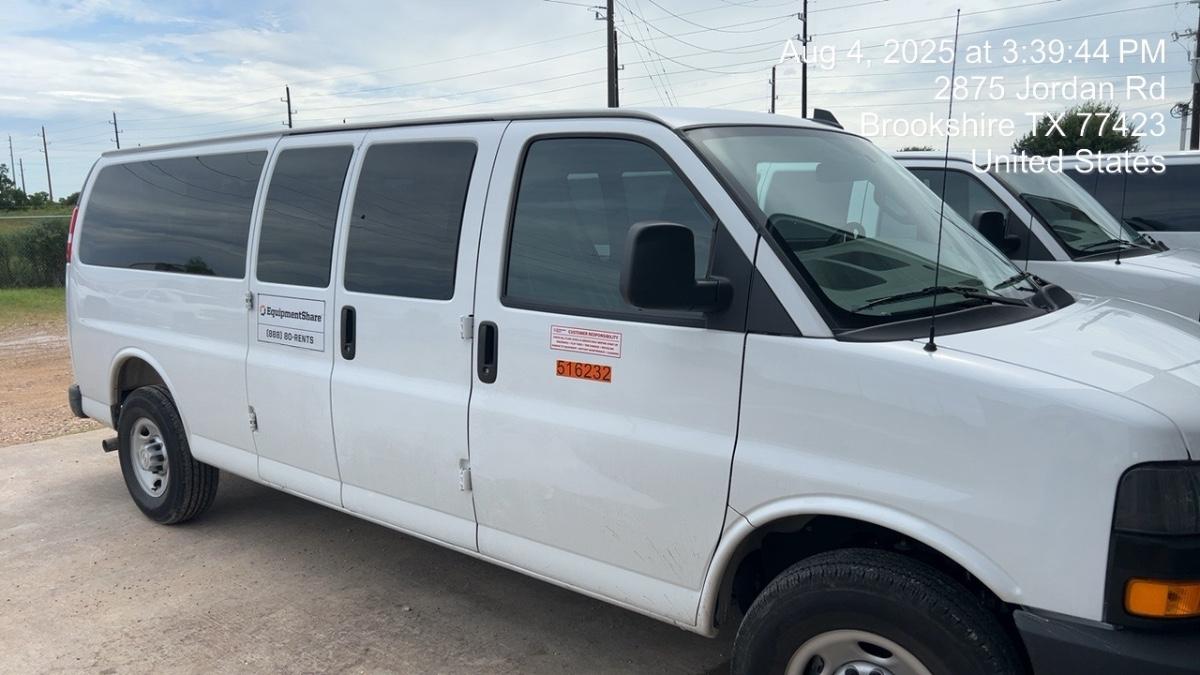 2025 CHEVROLET Express Van - Rental