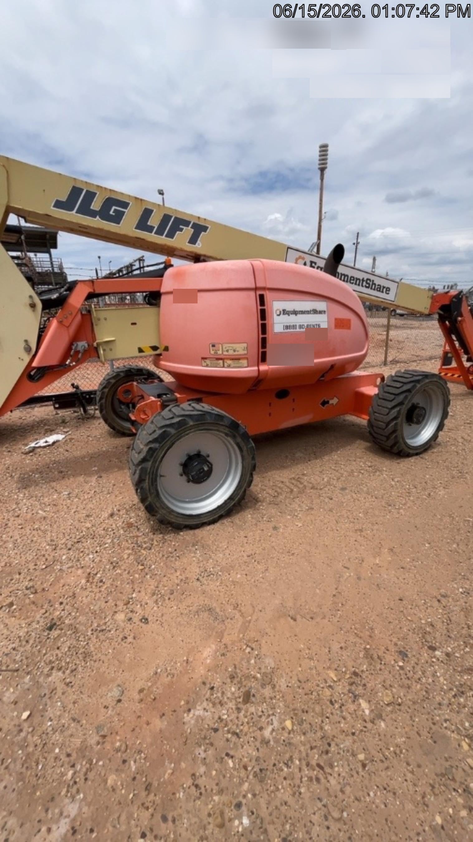 2019 JLG 600AJ