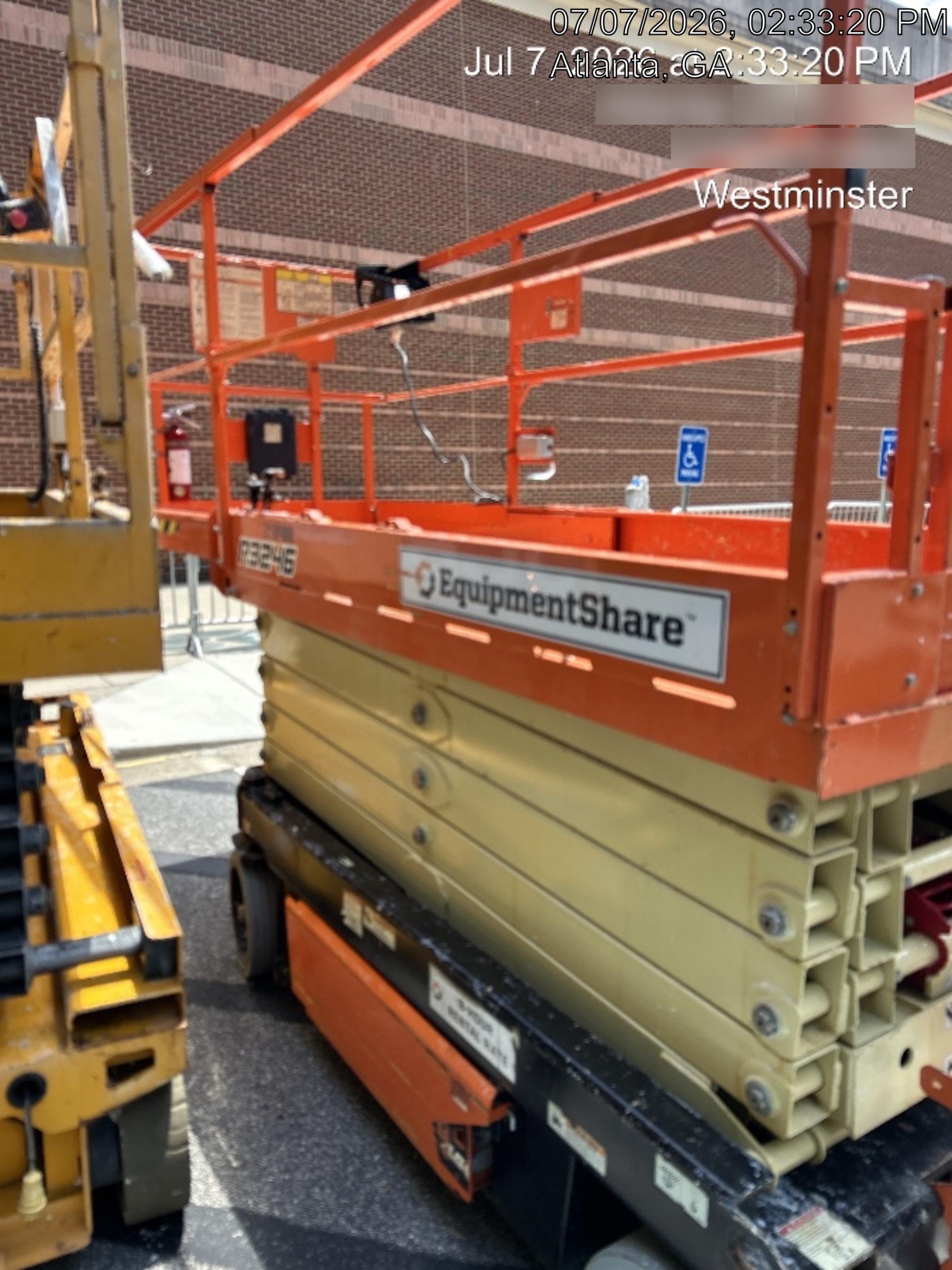 2022 JLG R3246
