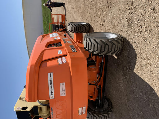 2019 JLG 660SJ