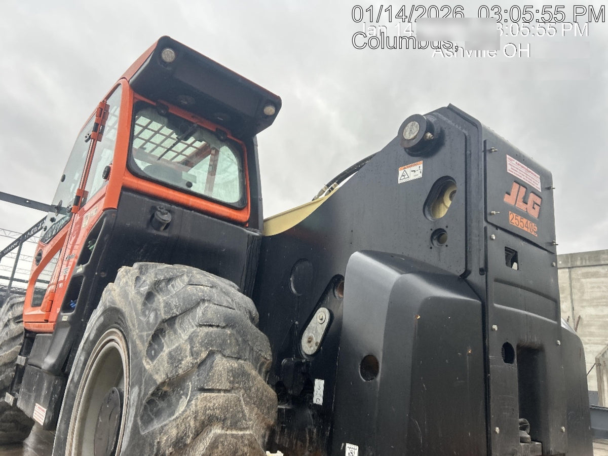 2022 JLG 1732