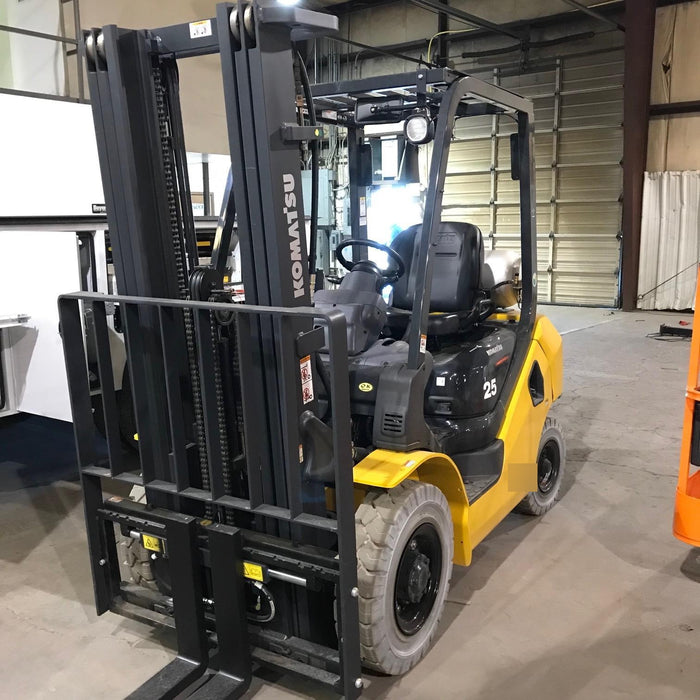 2018 KOMATSU FG25HT-16