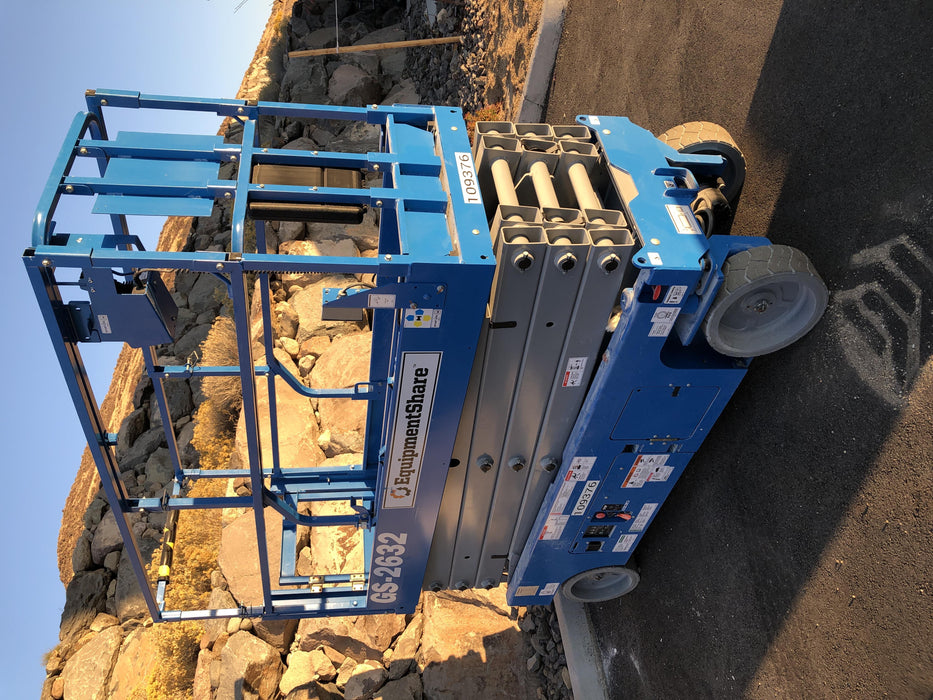 2020 Genie GS-2632 Solid NM Tires, Folding Rails with Half-Height Swing Gate, Beacon, 800W Invertor