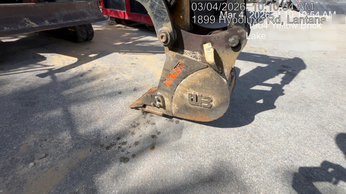 2014 WERK-BRAU 12" Bucket - Werk-Brau