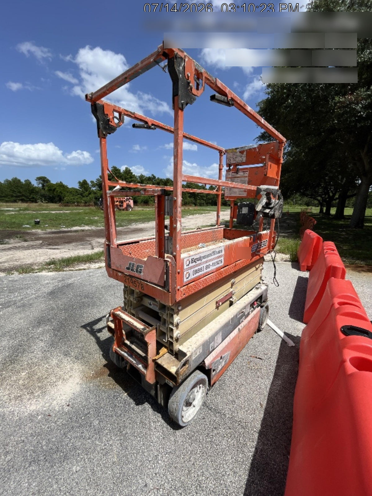 2022 JLG ES1932