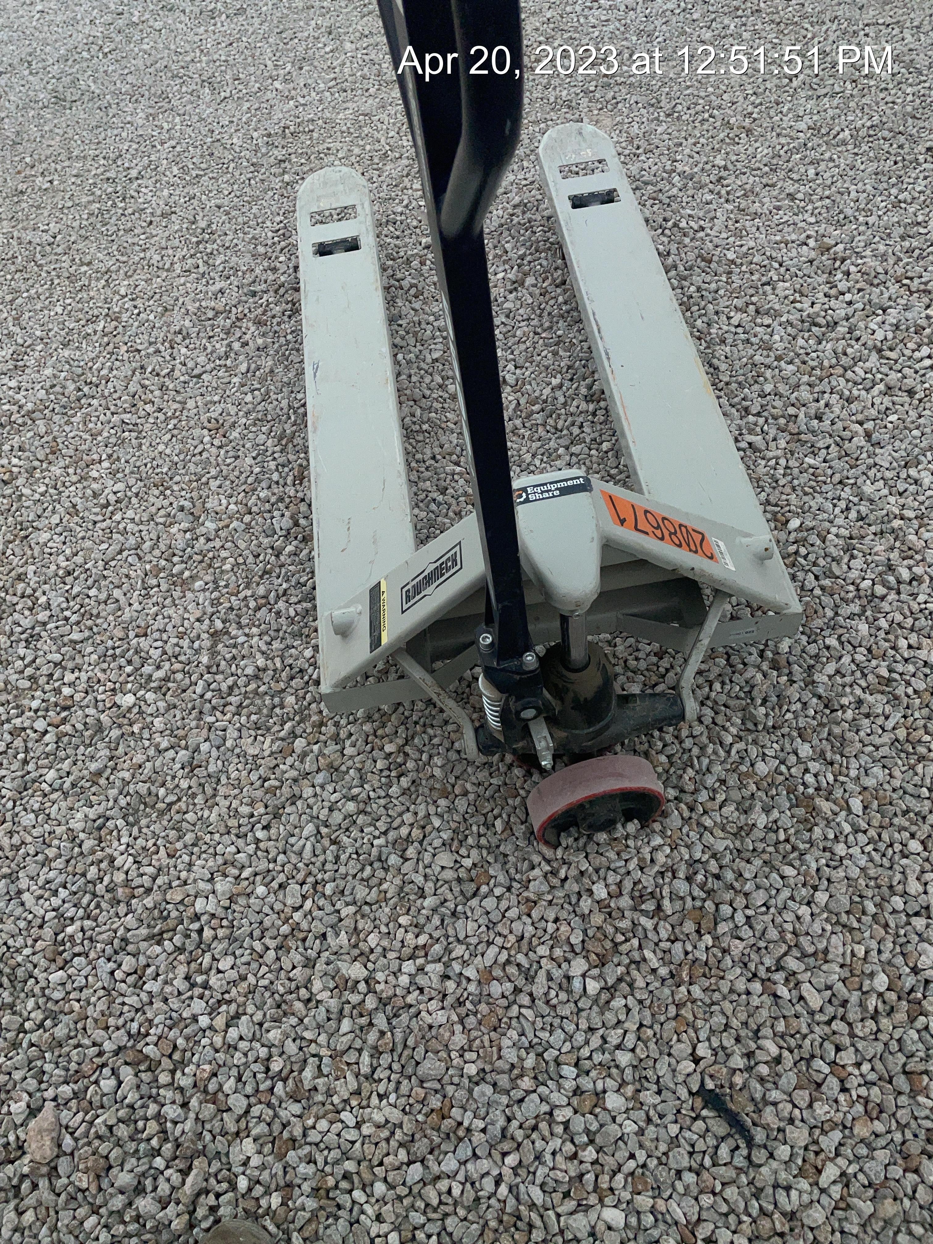 2022 STRONGWAY 5500 lb Pallet Jack