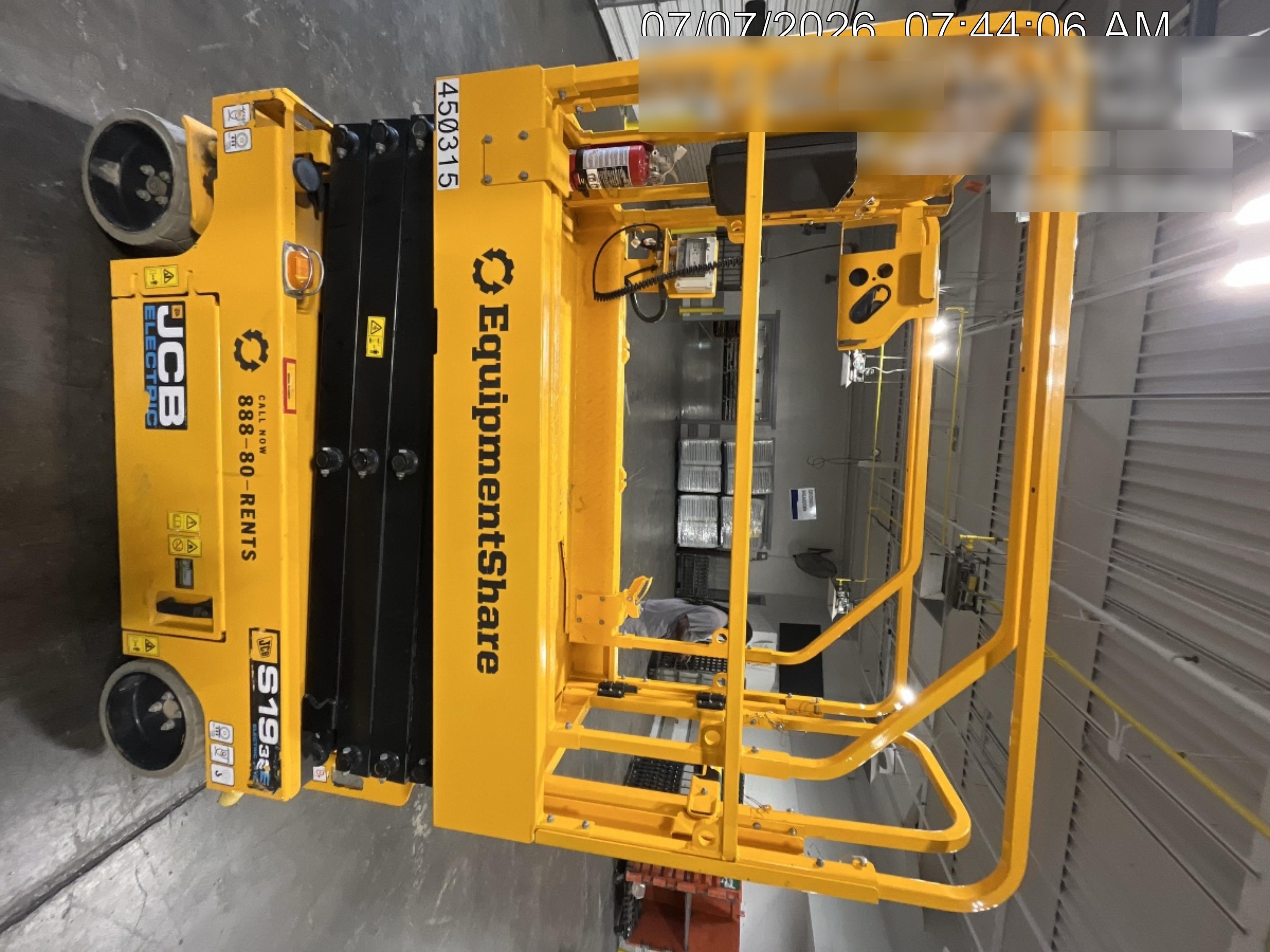 2024 JCB S1932E