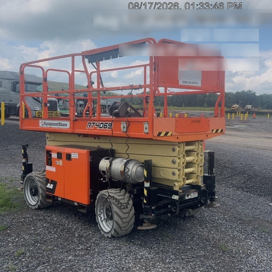 2022 JLG RT4069