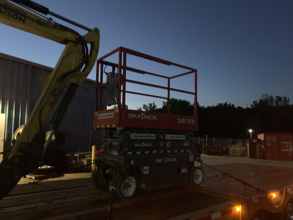2017 Skyjack SJIII-3219 Standard Rental Specs