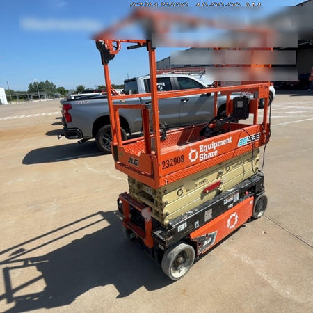 2022 JLG ES1932