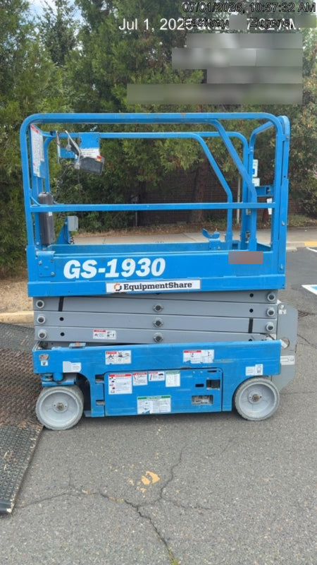 2019 Genie GS-1930 Half Height Swing Gate, 800W Inverter