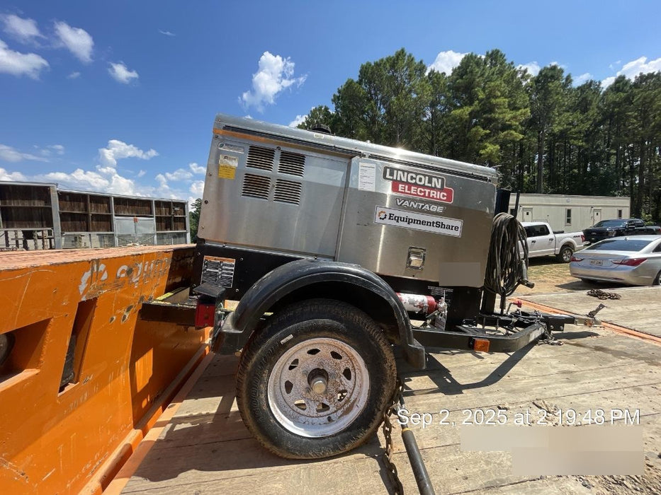 2019 Lincoln Electric Vantage 322 Welder Ready-Pak 3, Two wheel trailer, Fender and Light kit, Cable Rack