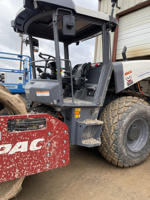 2022 DYNAPAC CA2500D