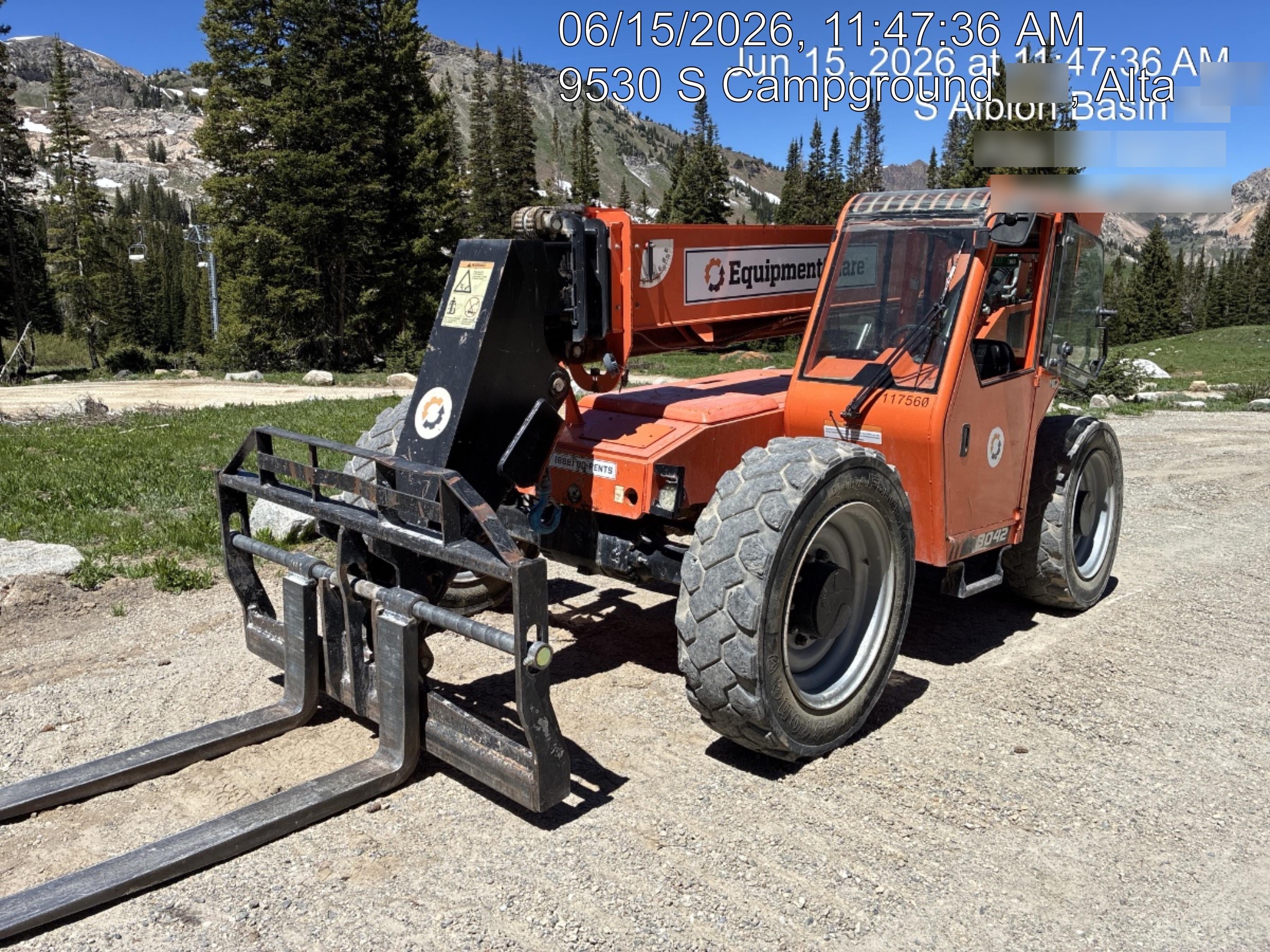2020 SKYTRAK 8042