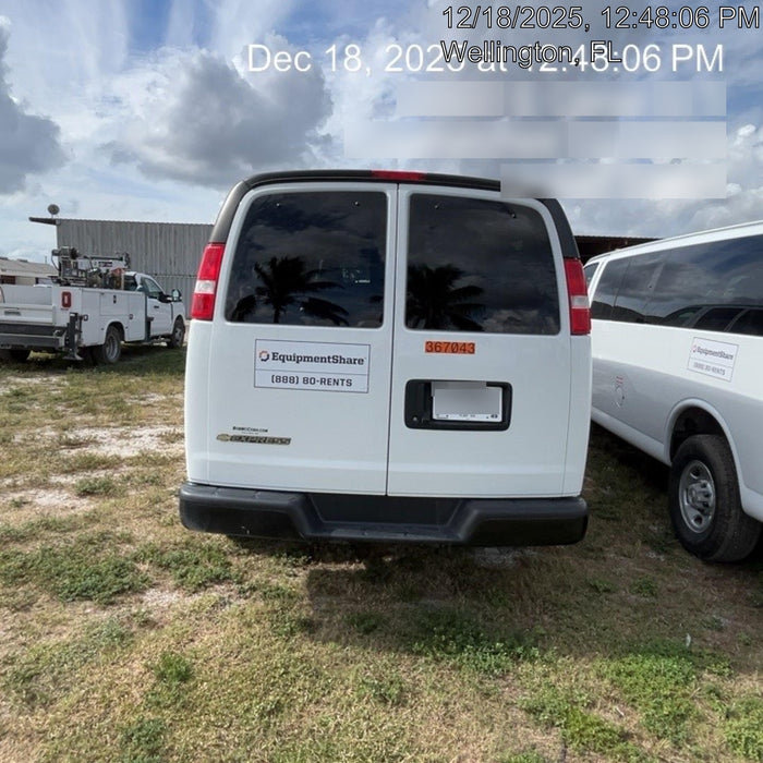 2023 CHEVROLET Express Van - Rental