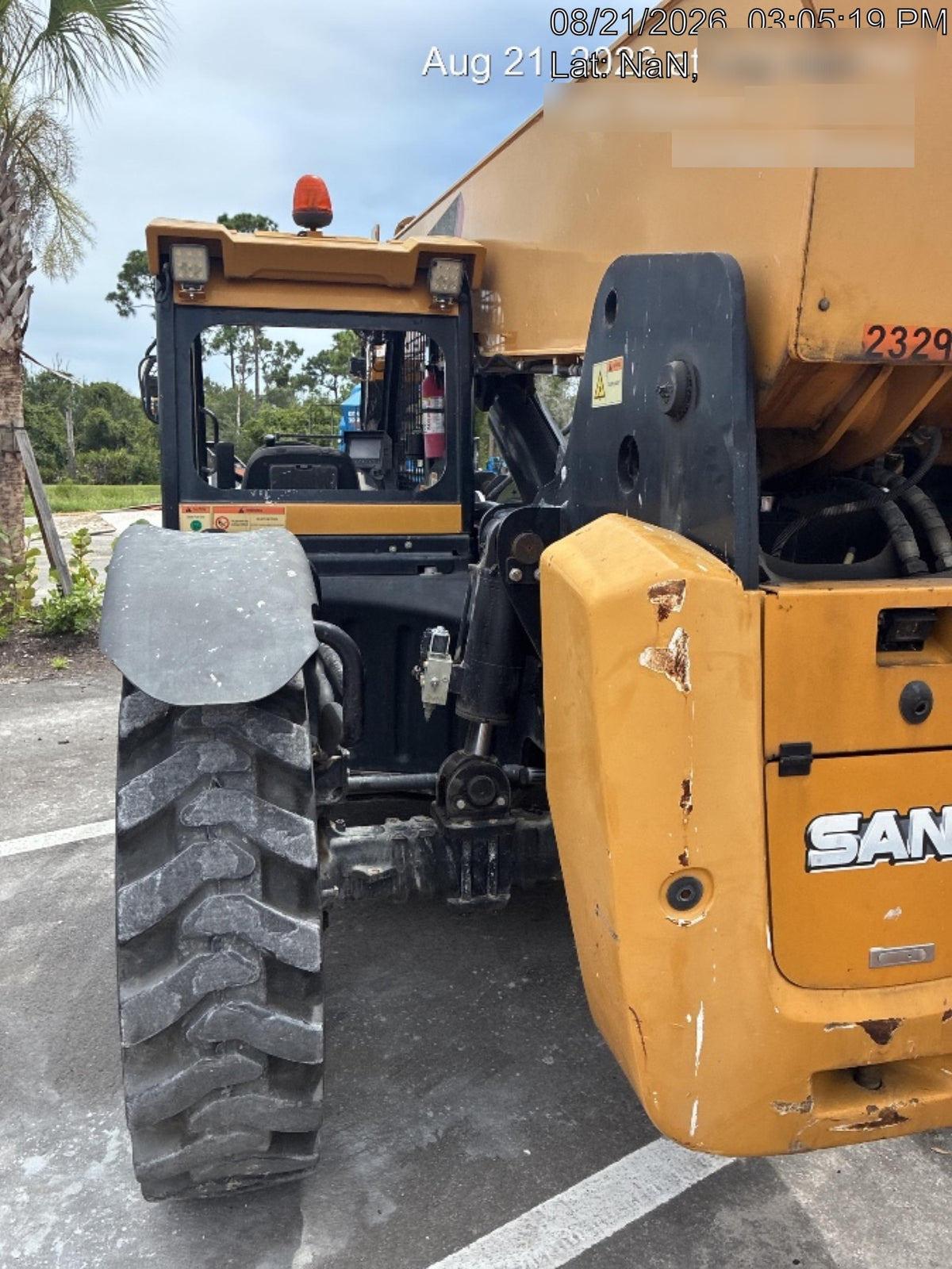 2022 SANY STH1056