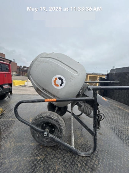 2023 KLUTCH Concrete Mixer 3.5