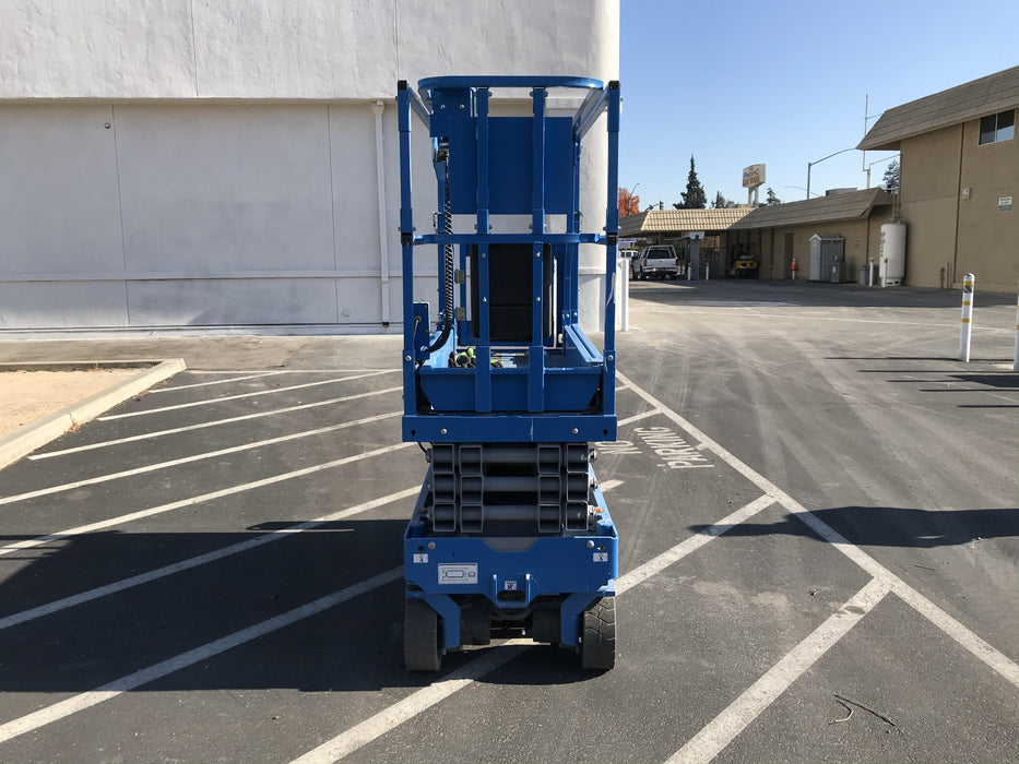 2020 Genie GS-1930 Solid Non Marking Tires, Beacon, Folding rails with half height swing gate, 800W Inverter
