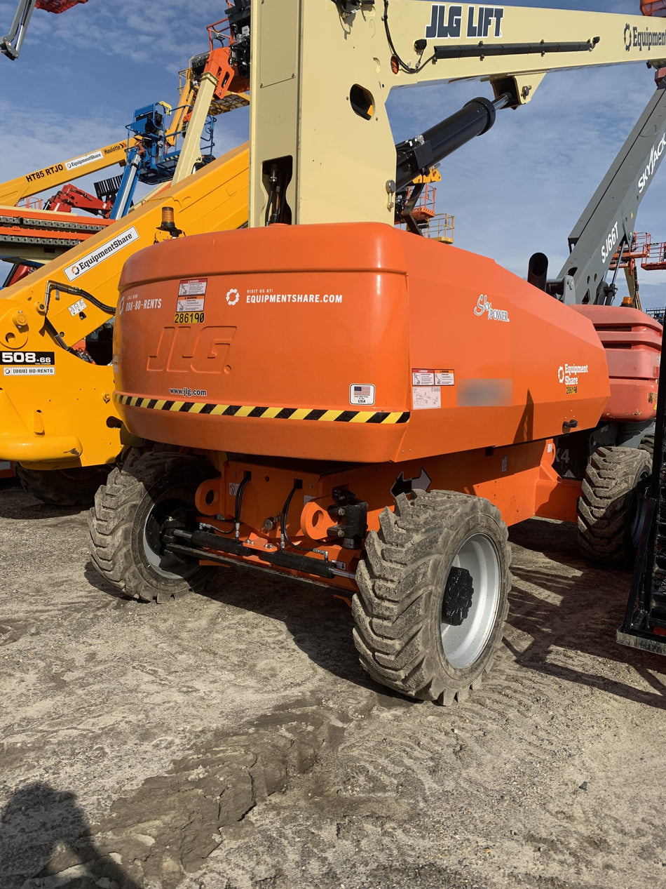 2023 JLG 860SJ