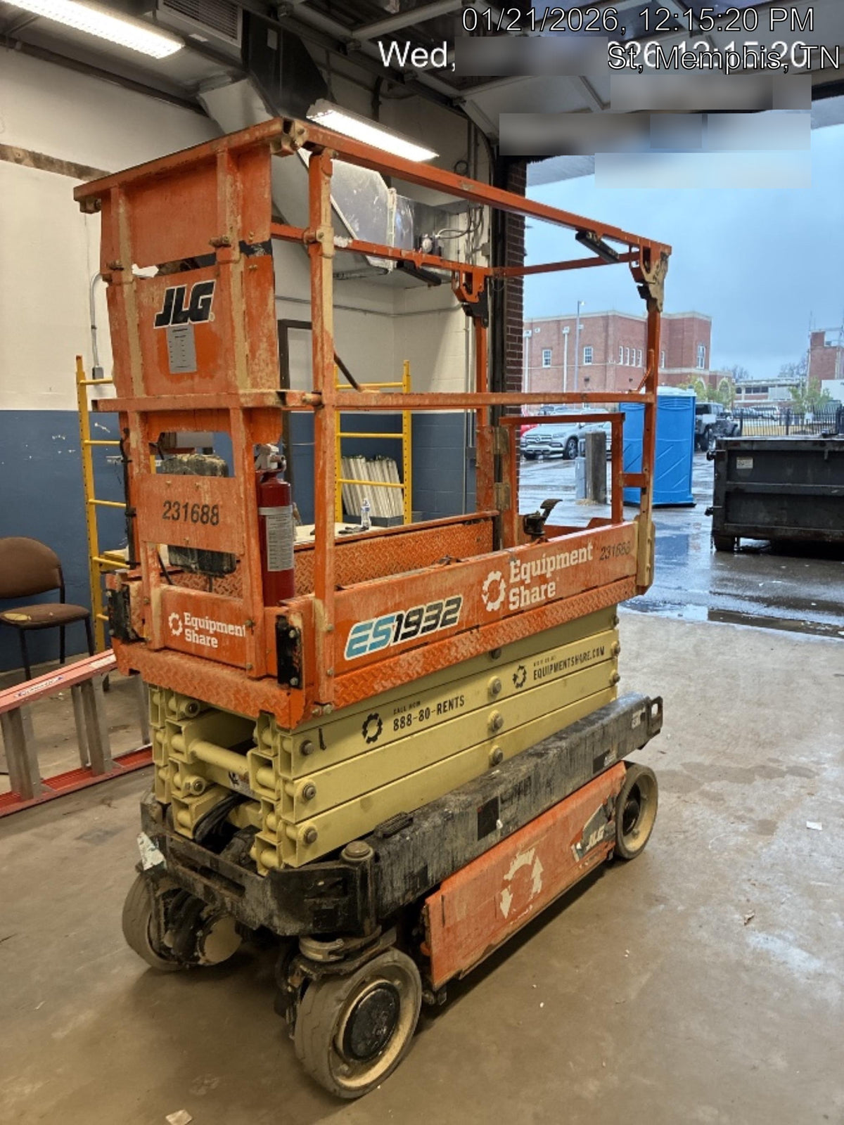 2022 JLG ES1932