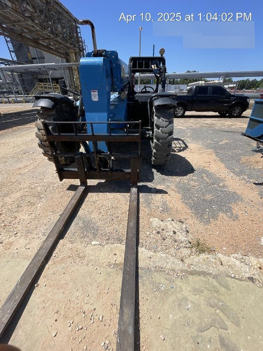 2018 Genie GTH-636 Genie GTH-636 w/Open ROPS, Solid Tires, Work Light/Beacon, 48" Carriage and Forks