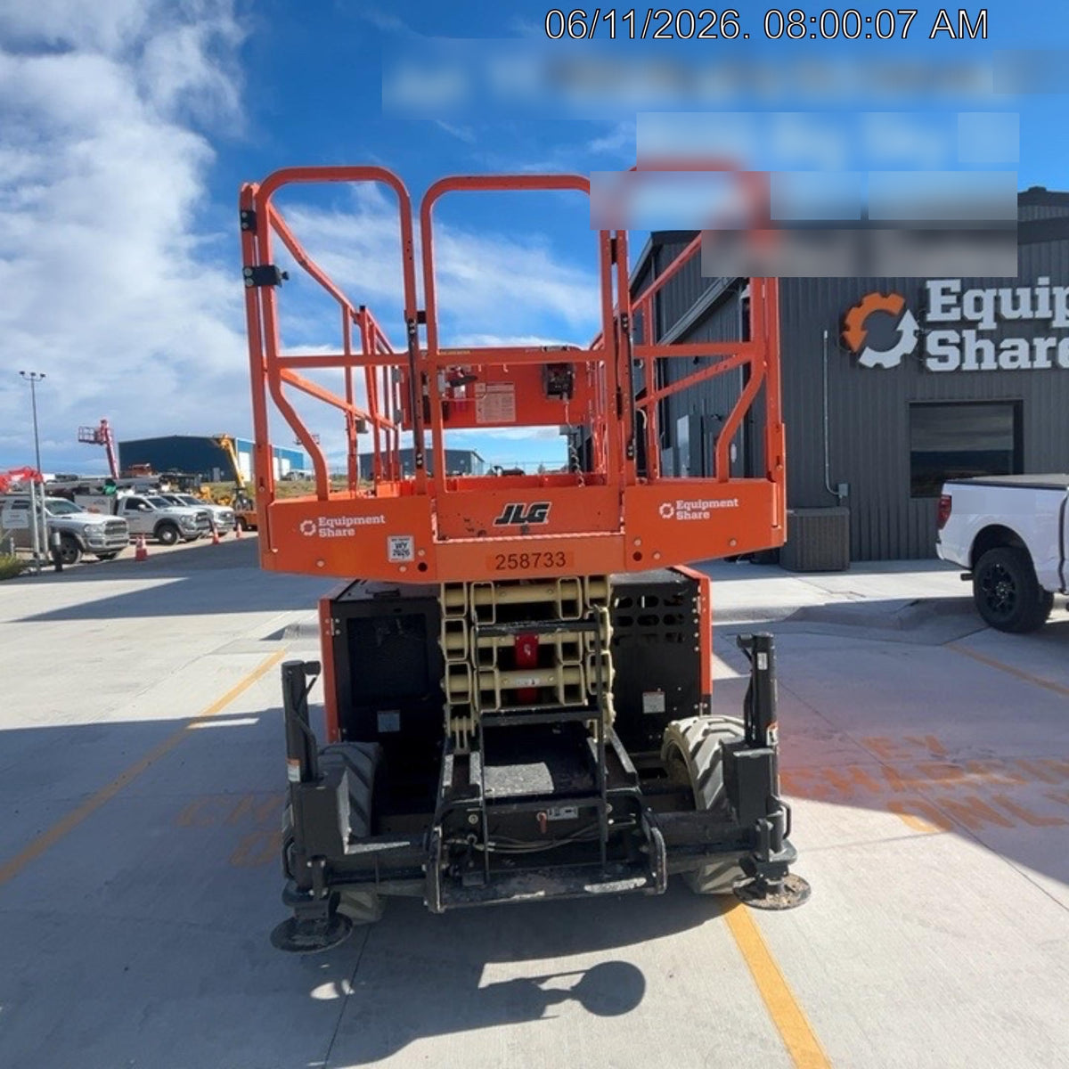 2022 JLG RT3369