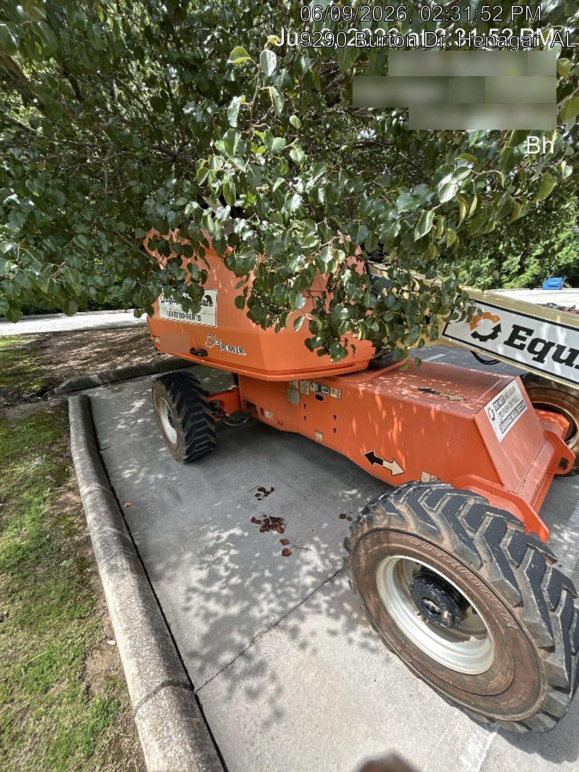 2019 JLG 400S
