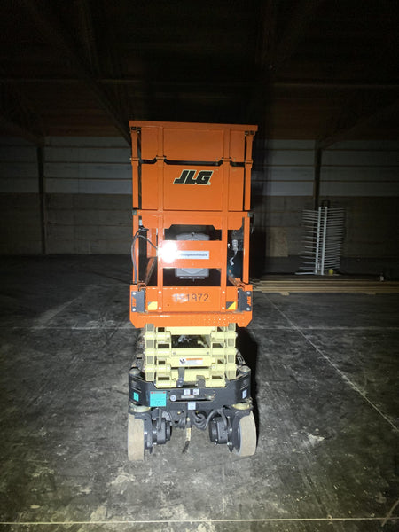 2021 JLG ES1932