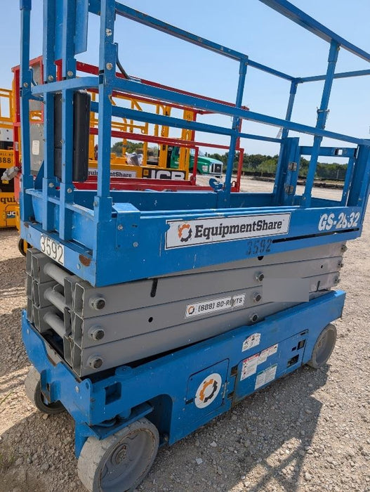 2017 Genie GS-2632 Genie GS2632 - SN GS32P-151056