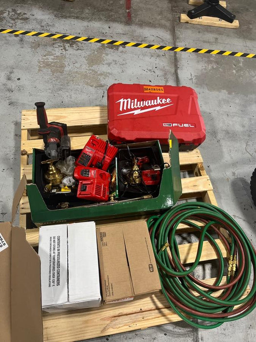 2024 MILWAUKEE 2822-22