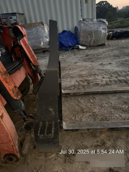 2021 PALADIN 48" Pallet Forks - Paladin