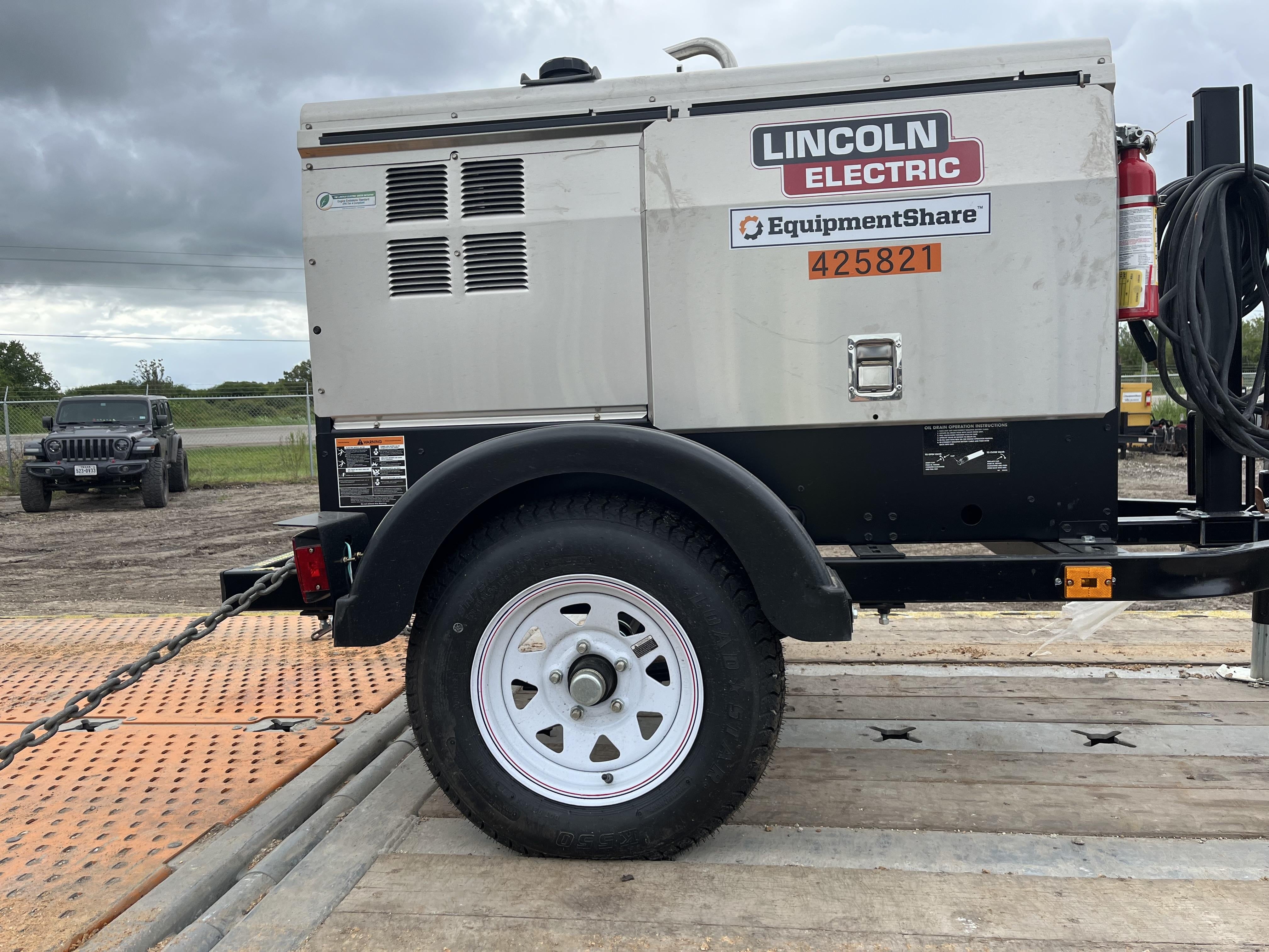 2024 Lincoln Electric LE400 Kubota V1505, Trlr, Cable Rack, Light Kit, ES Decals, T3