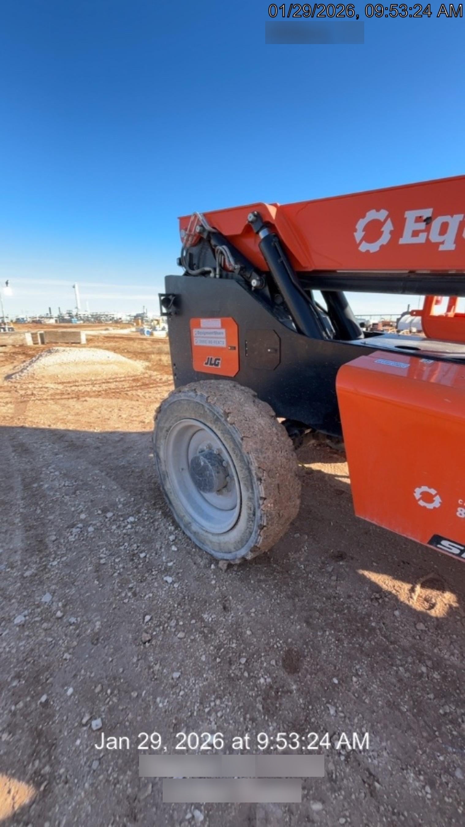 2023 SKYTRAK 8042