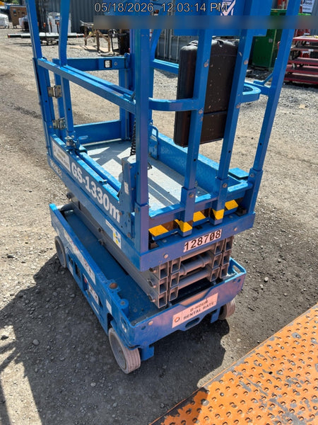 2021 GENIE GS-1330m