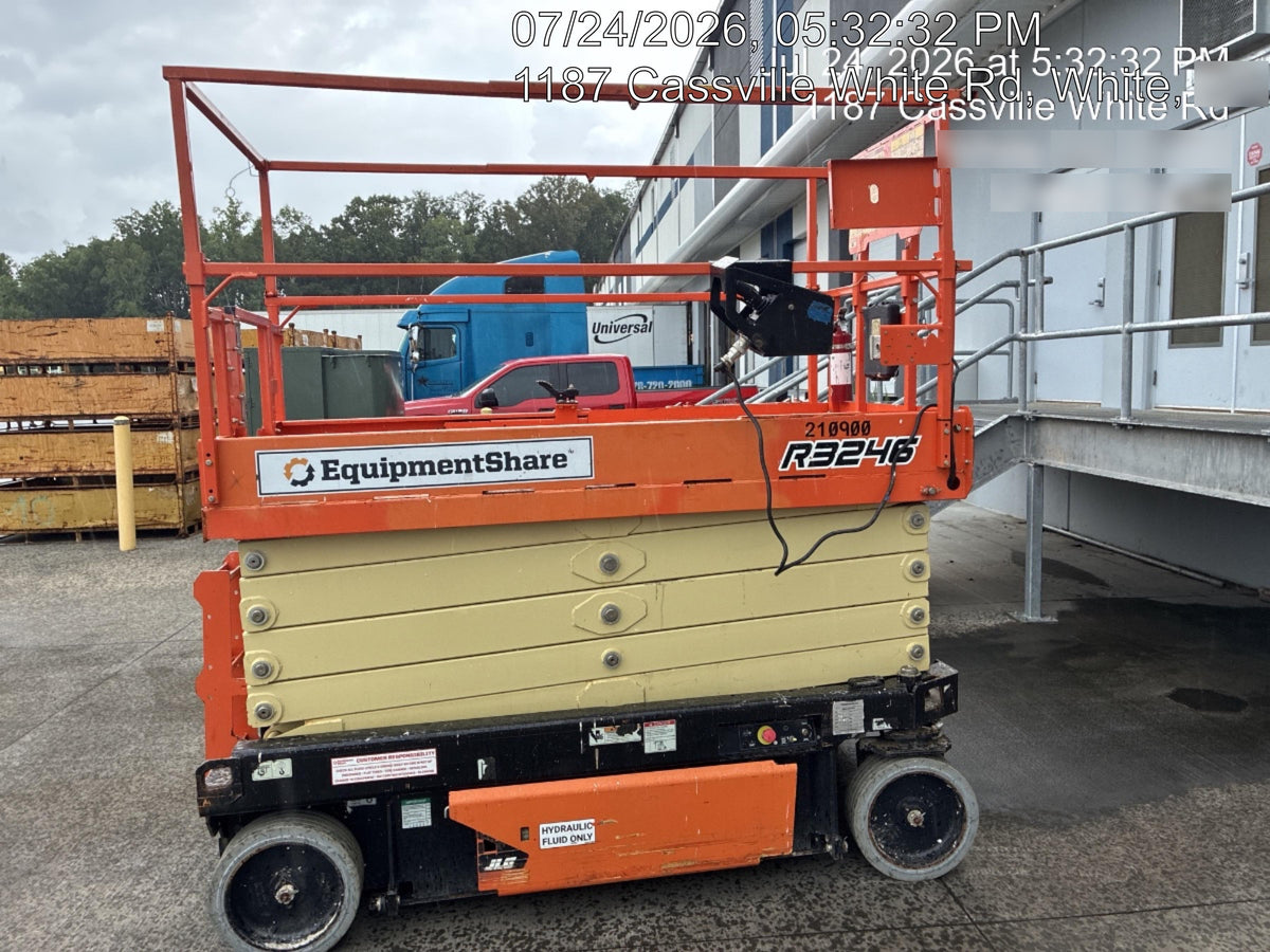 2022 JLG R3246