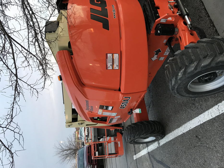 2019 JLG 450AJ