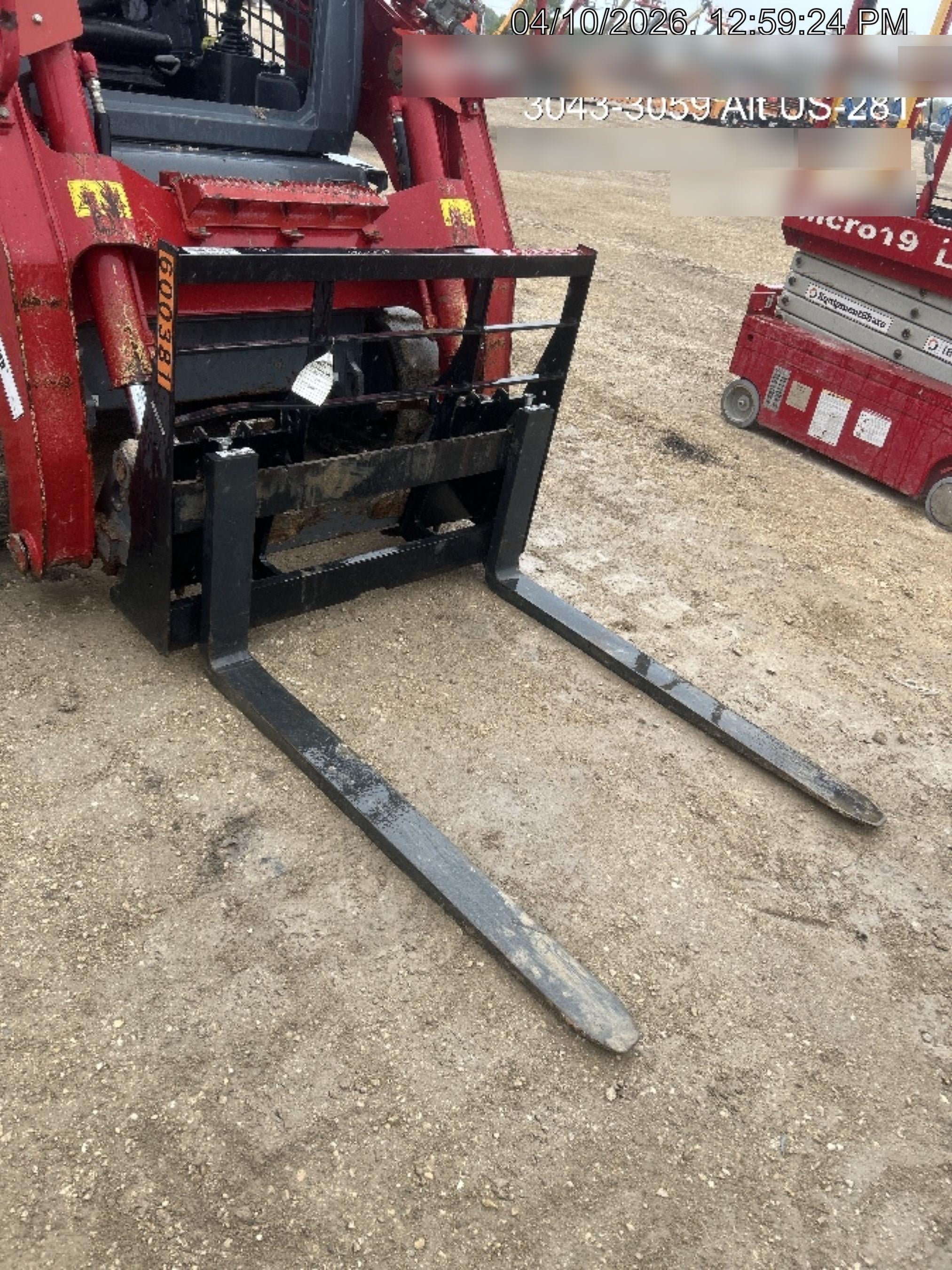 2025 ARROW MATERIAL HANDLING 24" Pallet Fork Frame