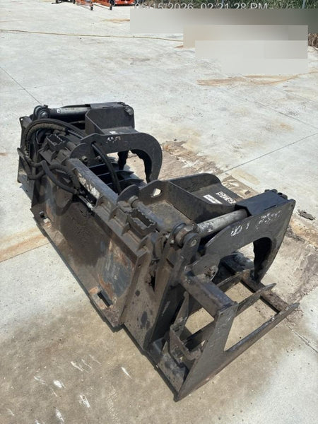 2015 CASE Grapple Bucket Skid Steer - Case