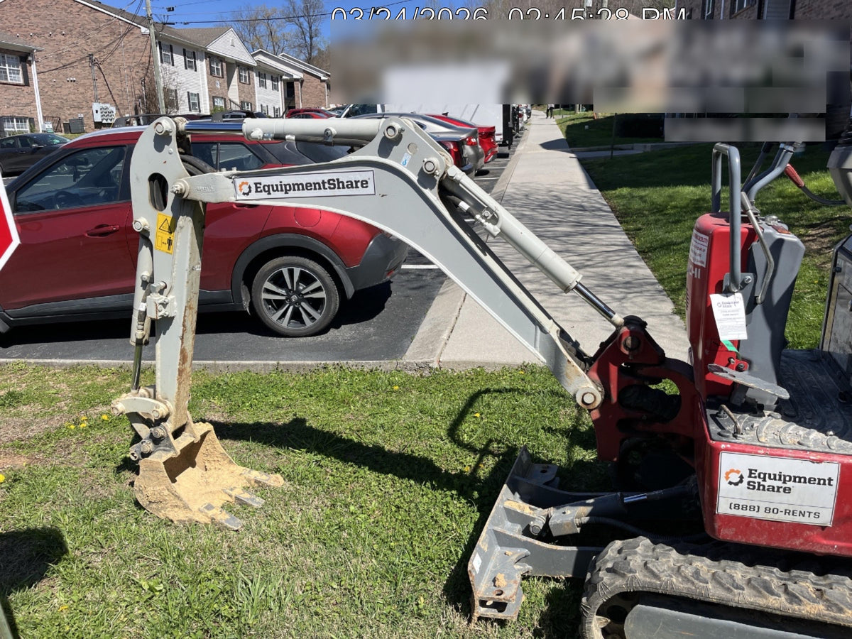 2022 TAKEUCHI TB210R