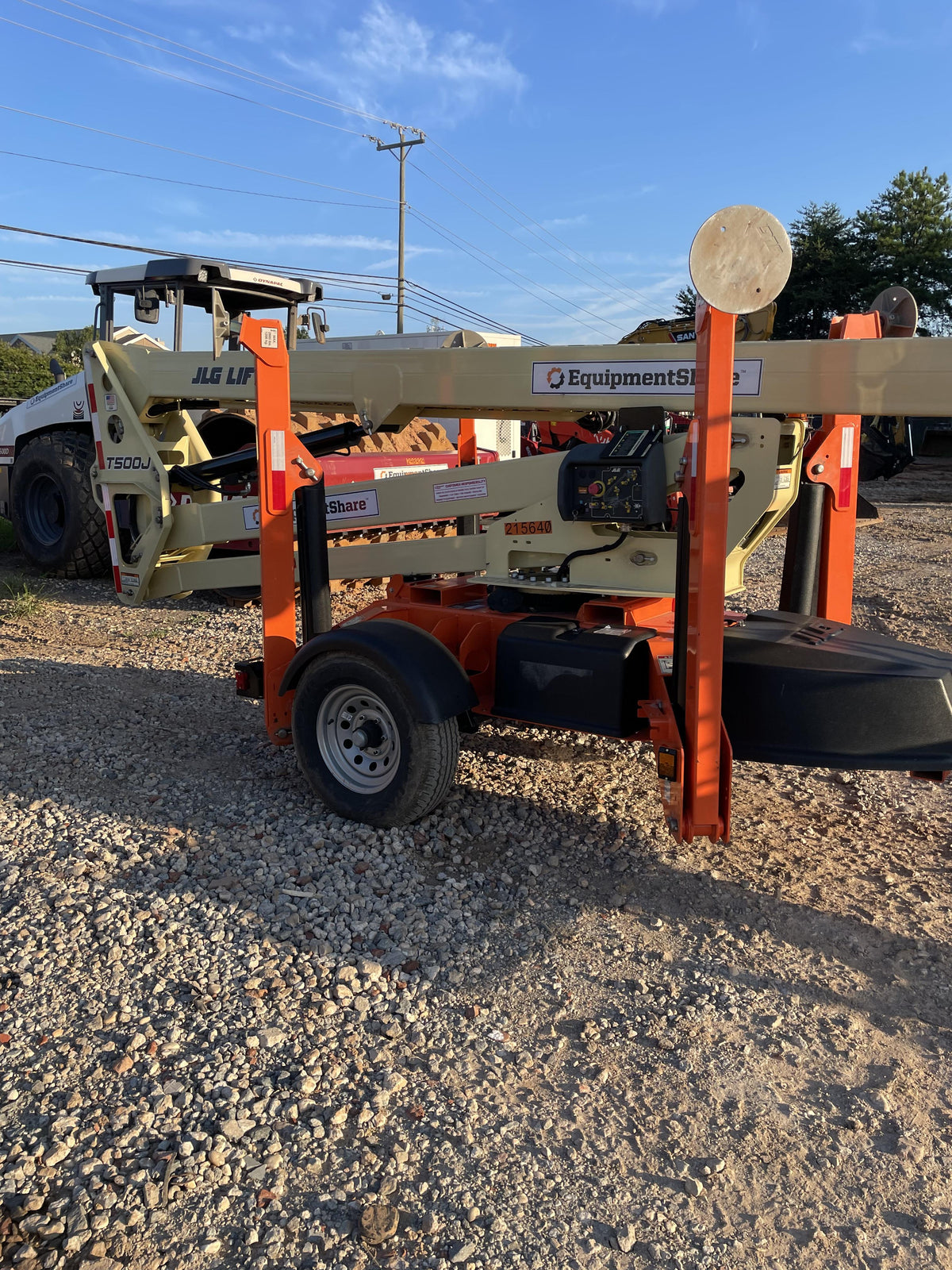 2022 JLG T500J