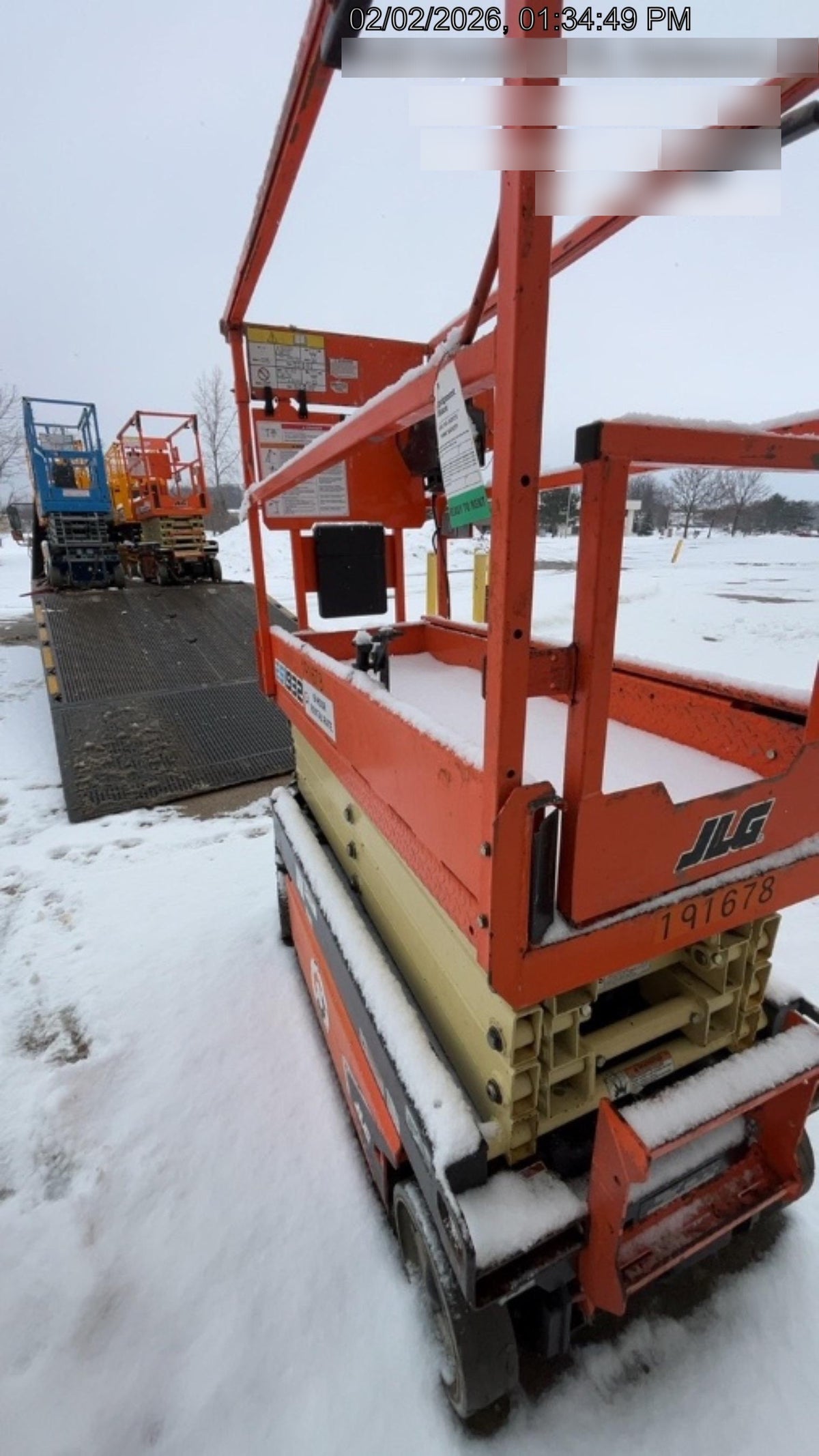 2021 JLG ES1932