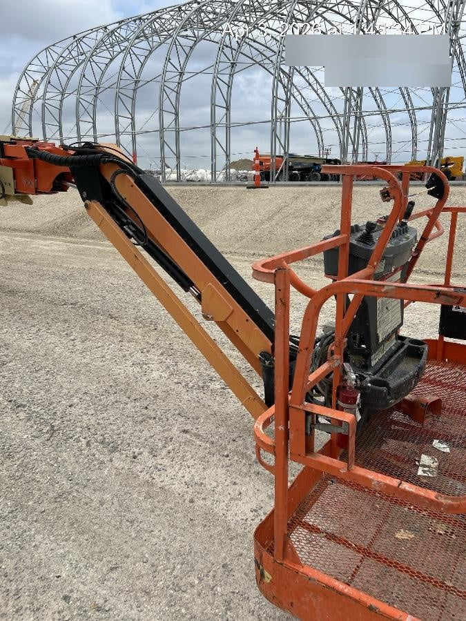 2023 JLG 660SJ