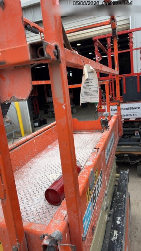 2021 JLG ES1932