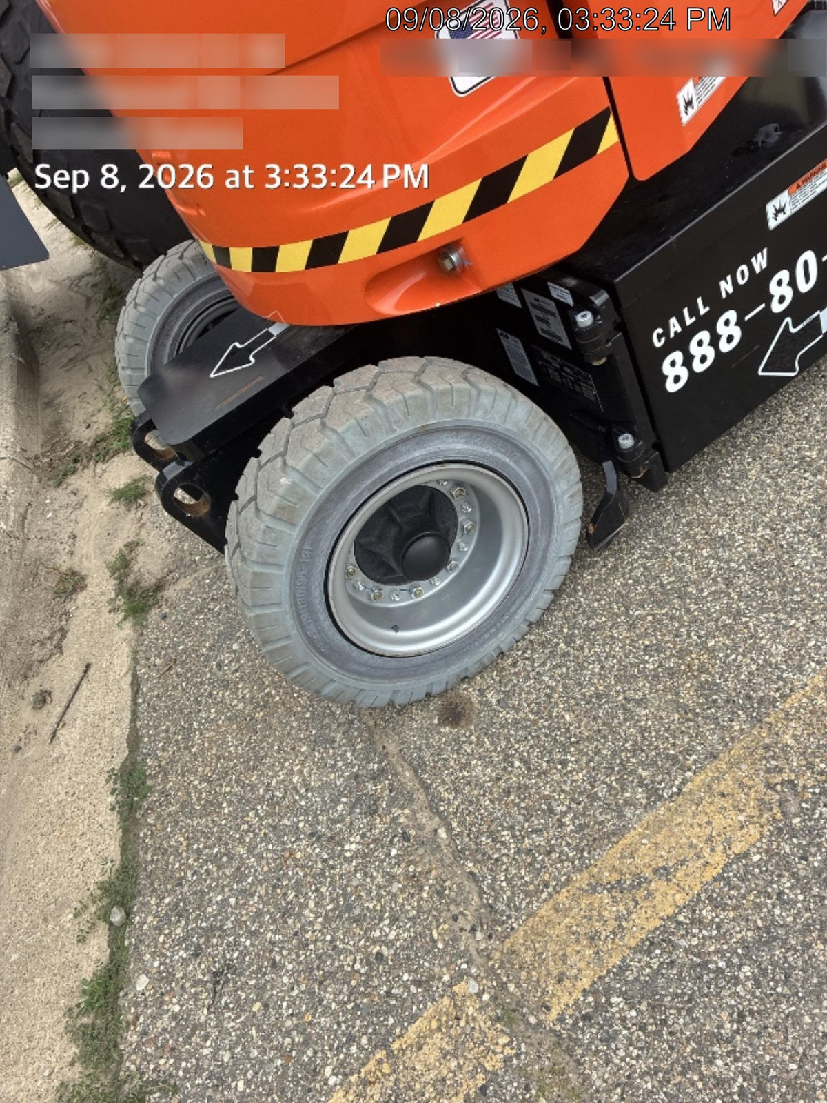 2025 JLG E300AJP