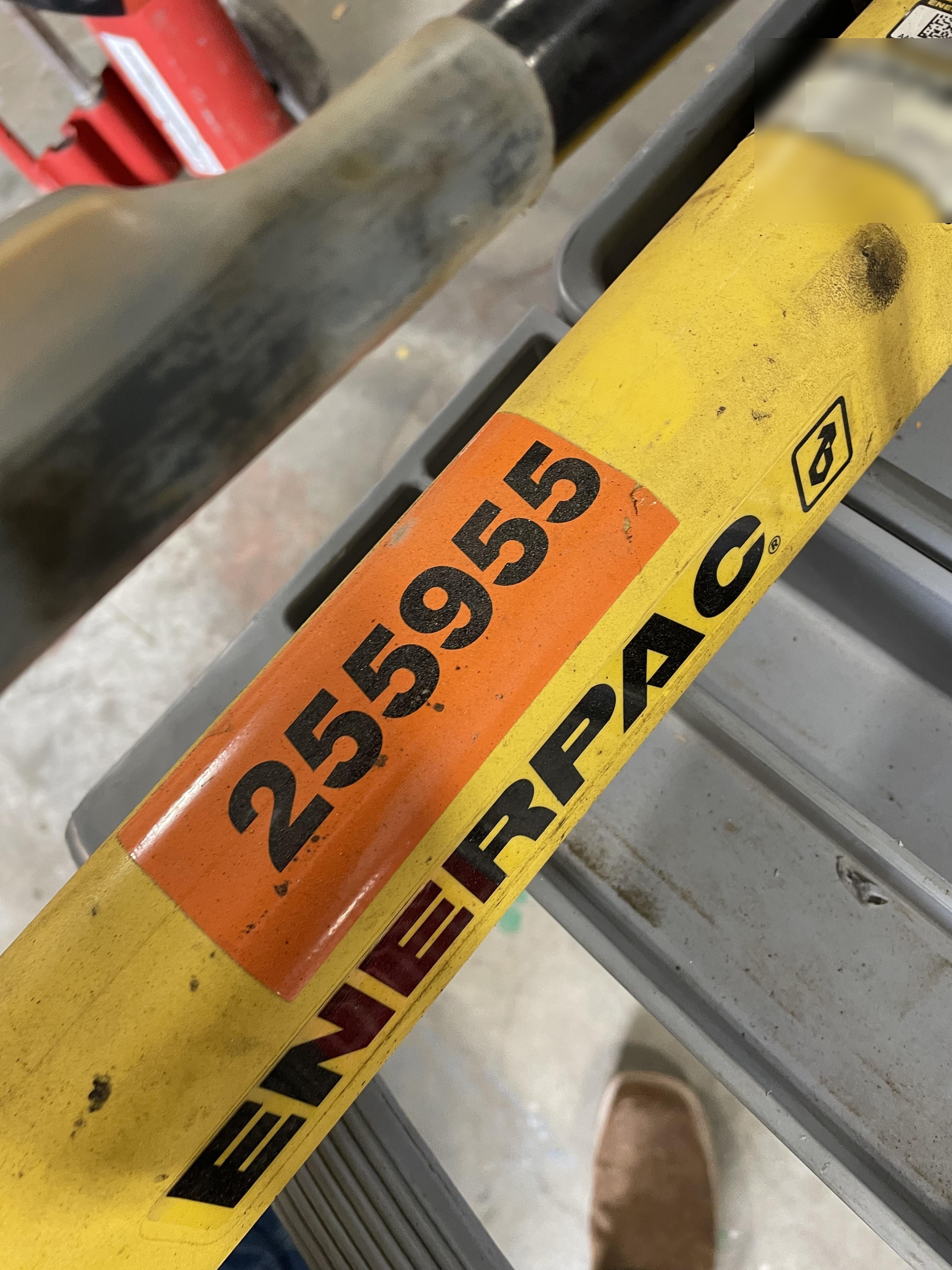 2022 ENERPAC P392