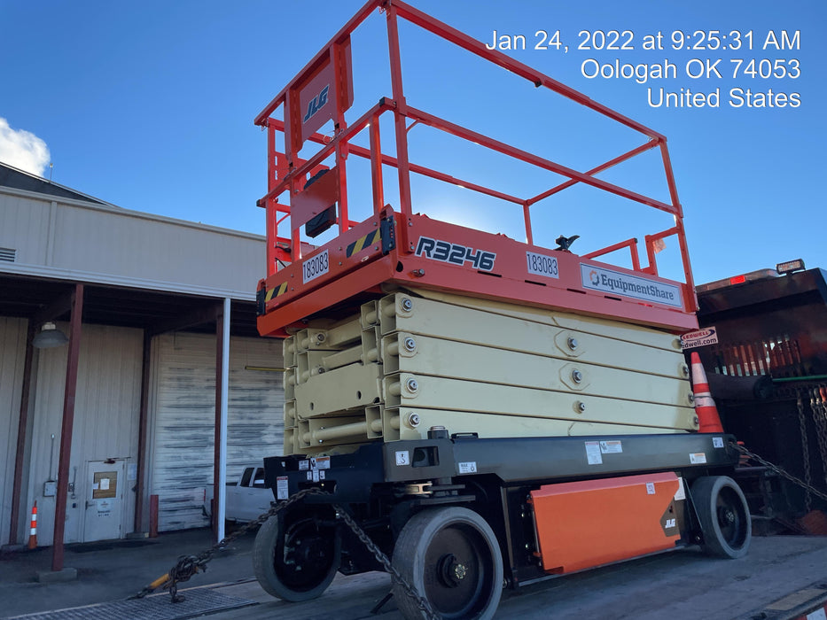 2021 JLG R3246