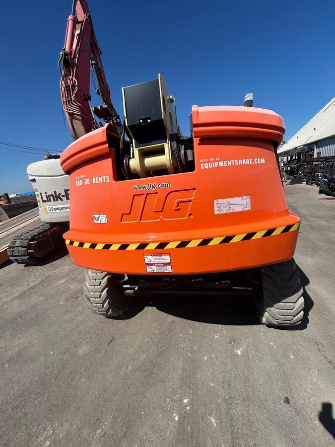2025 JLG 660SJ