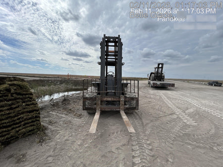 2023 CASE 588H